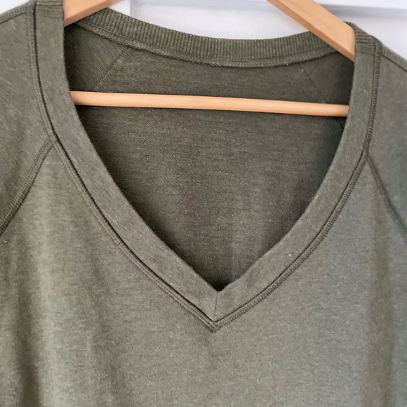 Lululemon • After Asana Pullover Sweatshirt Fatigue Green • size 6 - Picture 6 of 12